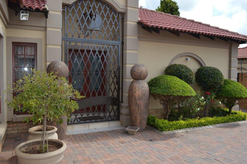 Listing number: P24-116986877, Image number: 2