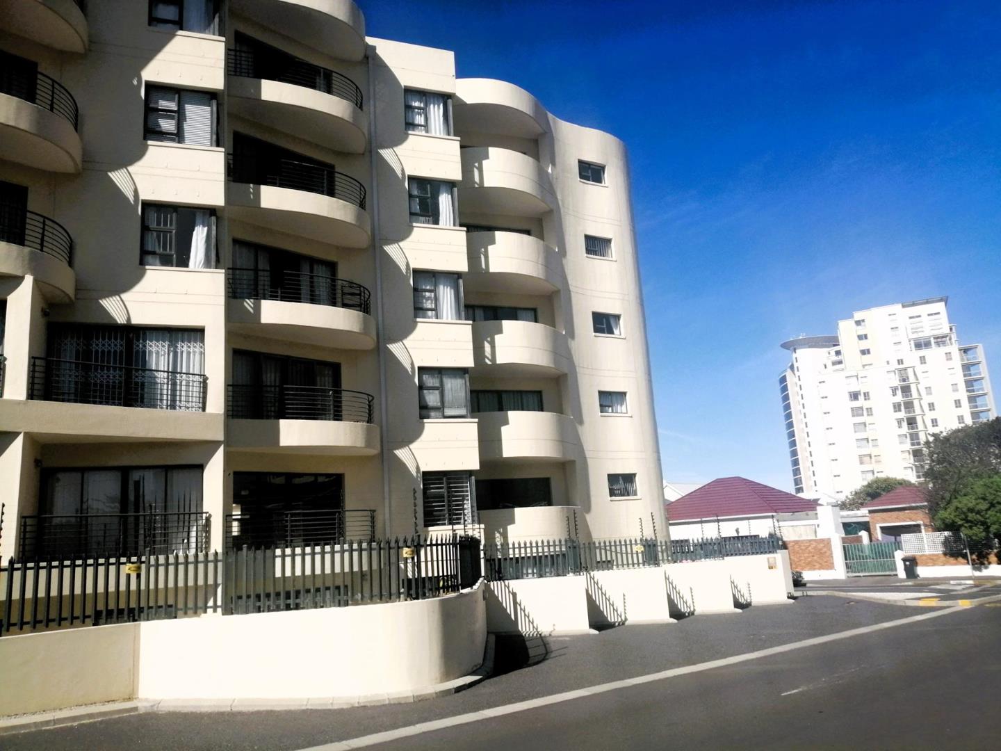 2 Bedroom Apartment / flat for sale in Van Ryneveld - P24-116989384