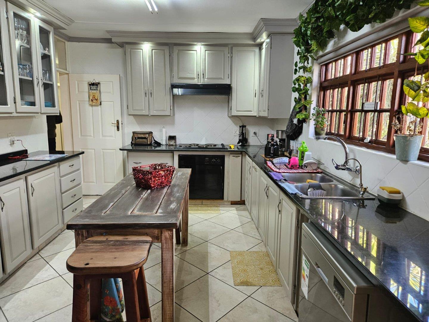 4 Bedroom House for sale in Secunda Central - P24-116008146