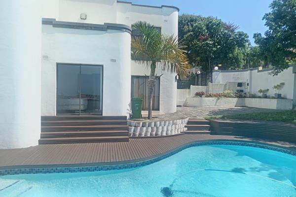 6 Bedroom Multi-Level Home with Sea Views – Ideal for Residential or Business Use
La ...