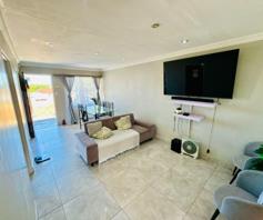 House for sale in Buffalo Flats