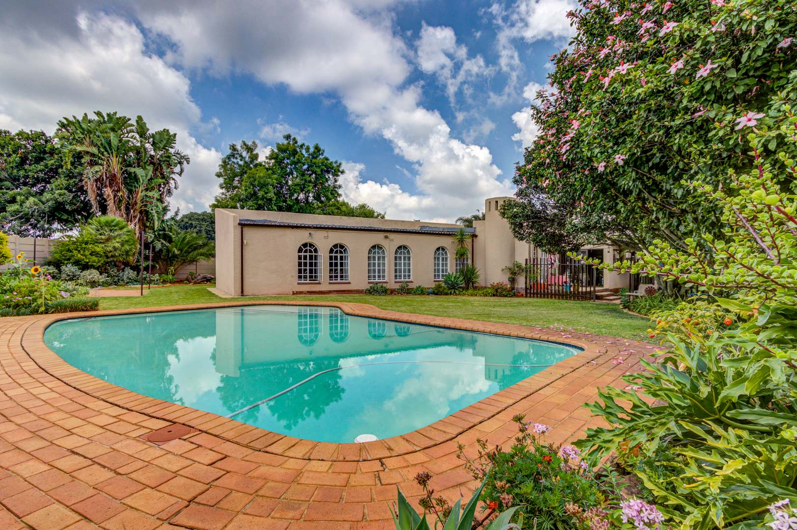 3 Bedroom House for sale in Birch Acres - 20 Flamink Road - P24-117000857