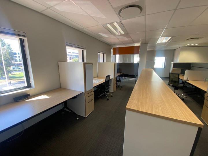 Listing number: P24-117002600, Image number: 3