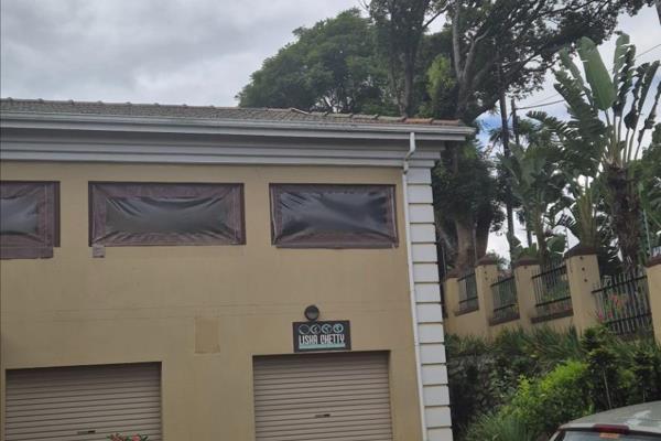 Neat and functional ±50m² office space available to rent in a well-located ...