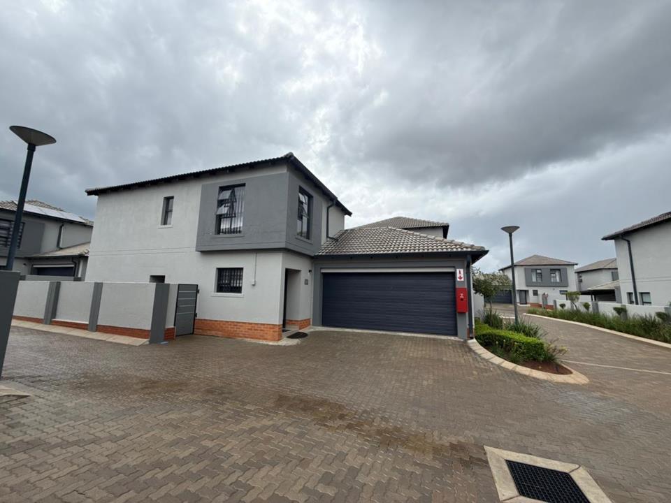 3-bedroom-house-for-sale-in-montana-p24-117010141