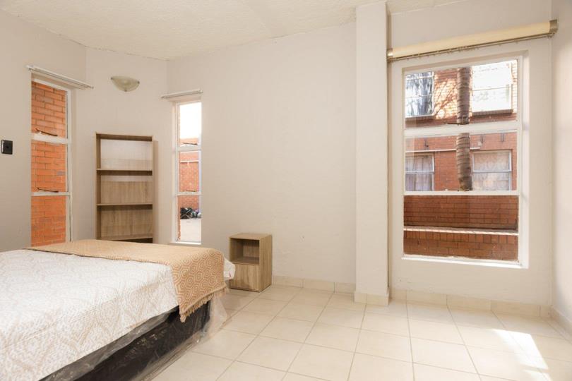 1 Bedroom House to rent in Kempton Park Ext 1 - 83 Kempton Road - P24 ...