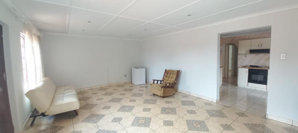 3 Bedroom House for sale in Copesville - P24-117013557
