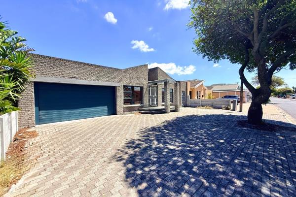 Situated in the highly sought-after area of Crawford, this spacious family home on approximately 496m² offers the perfect blend of ...