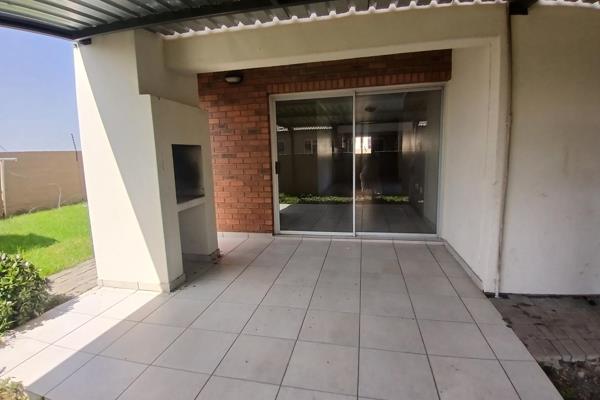 Spacious 3-Bedroom Family Home with Built-In Braai
This beautiful 3-bedroom, 2-bathroom ...