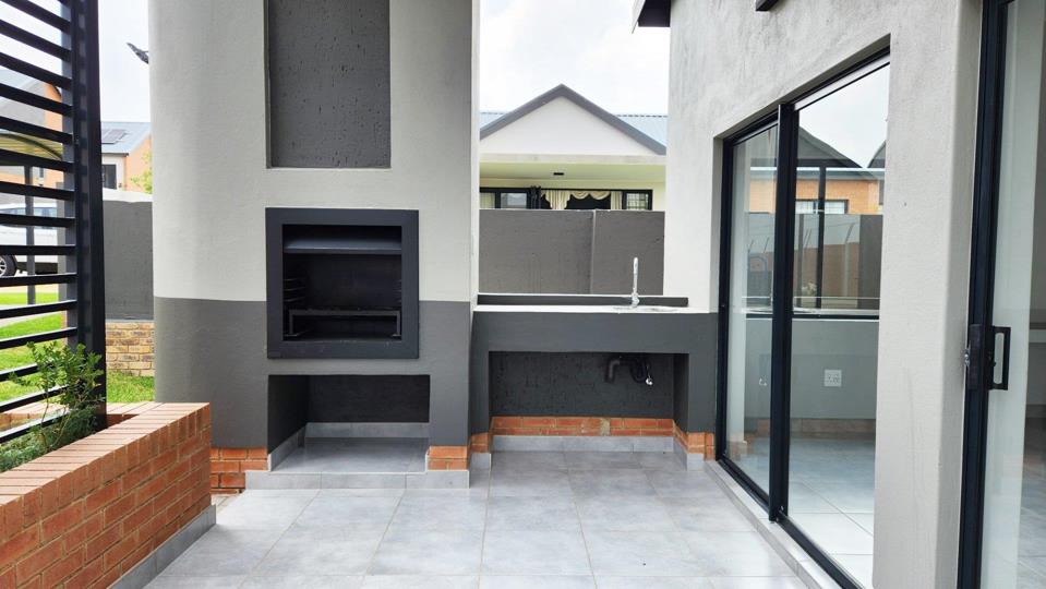 Listing number: P24-117145273, Image number: 2