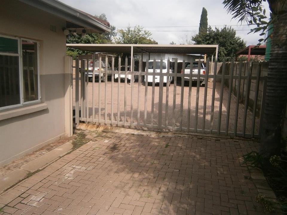 Commercial Property to Rent in Witbank Central