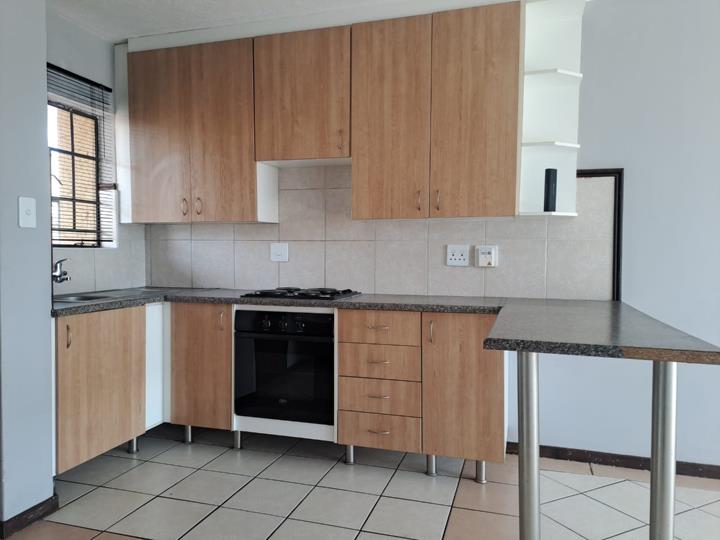 Listing number: P24-117027266, Image number: 2