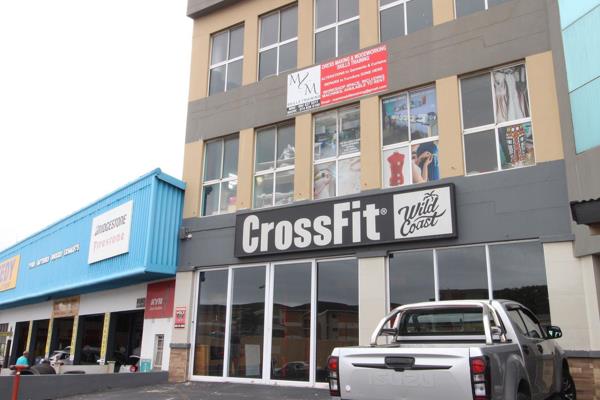 Discover an exceptional opportunity to position your business in the vibrant heart of Manaba. This spacious commercial premises spans ...