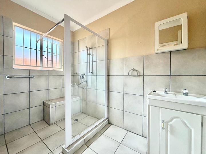 Listing number: P24-117031092, Image number: 3