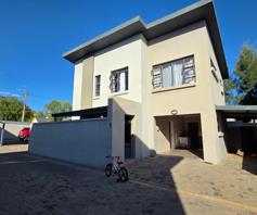 Townhouse for sale in Top Town