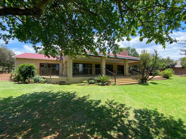 Farm for sale in Rustenburg Rural - P24-116730364