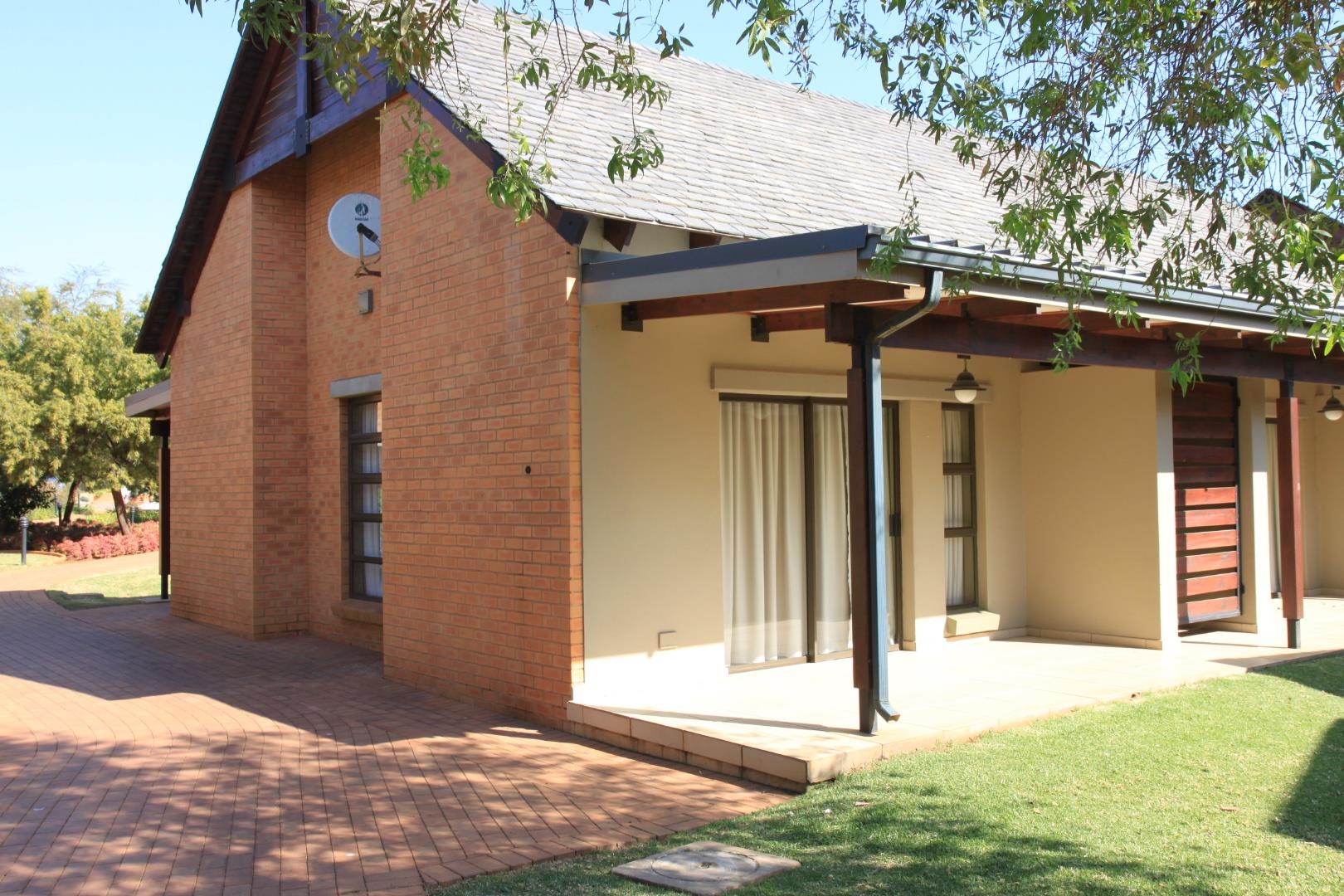 1 Bedroom Apartment / flat to rent in Retire at Midstream - P24-117035460