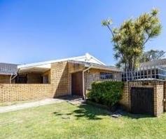 Townhouse for sale in Gonubie