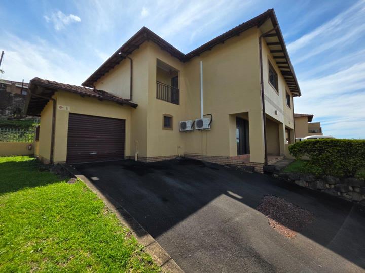 3 Bedroom Townhouse for sale in Parlock - P24-117041914