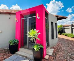 House for sale in Wychwood