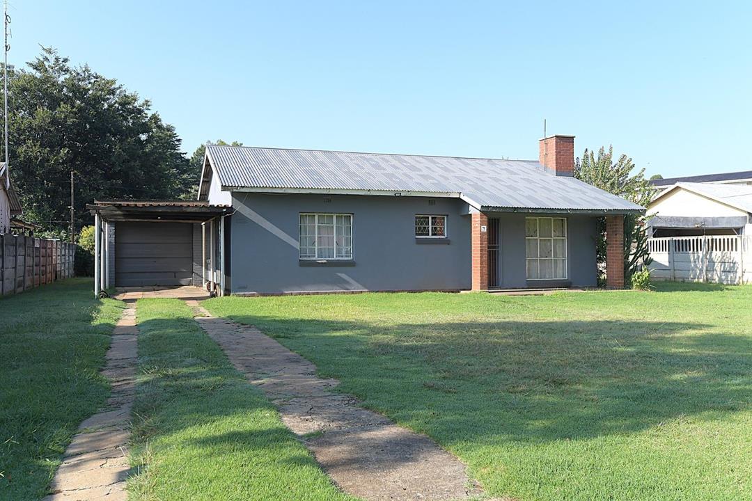 3 Bedroom House for sale in Strubenvale - P24-117047052