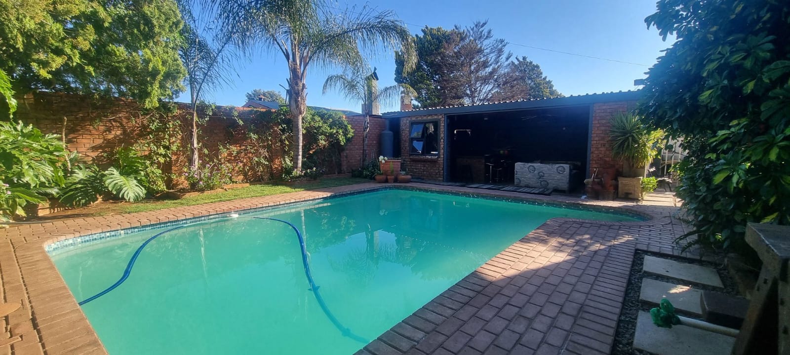 4 Bedroom House for sale in South Ridge - P24-117273866