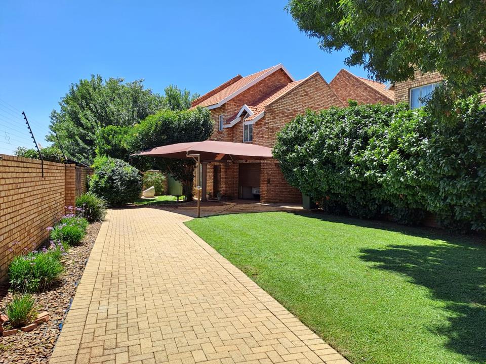 Listing number: P24-117048815, Image number: 1