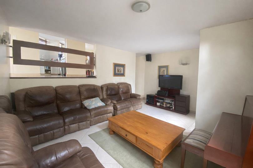Listing number: P24-117597267, Image number: 3