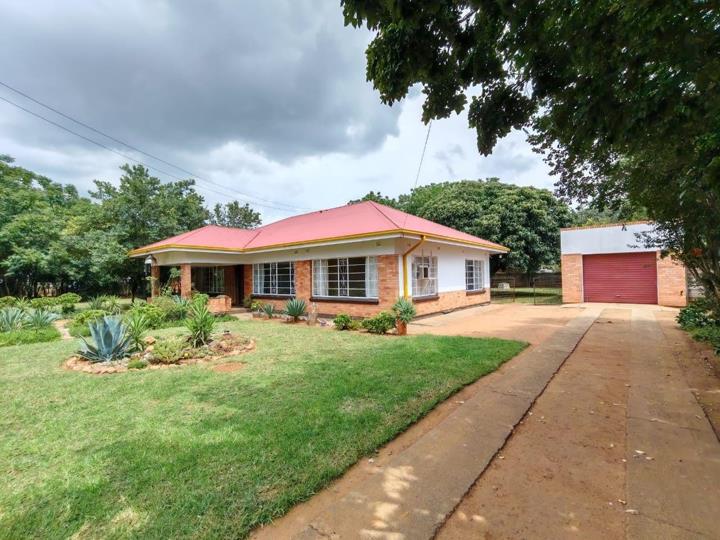 3 Bedroom House for sale in Three Rivers - P24-117050606
