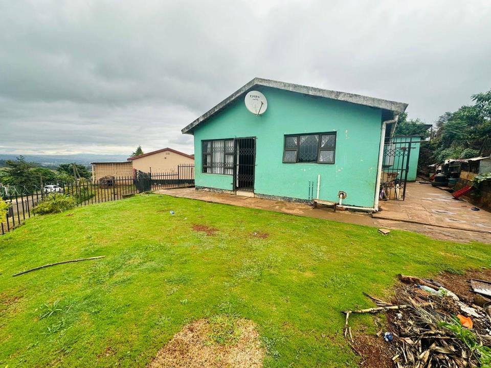 2 Bedroom House for sale in Copesville - P24-117054856