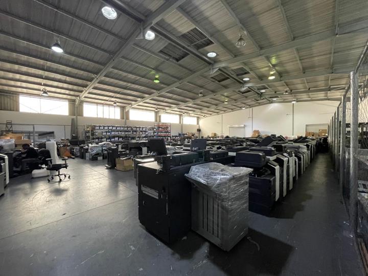 Listing number: P24-117055095, Image number: 2