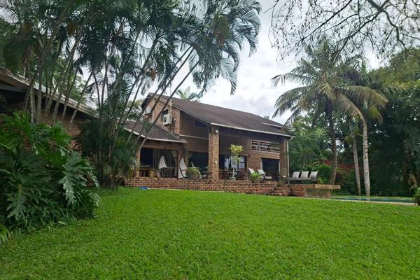 5 Bedroom Farm for Sale in Broederstroomdrift AH