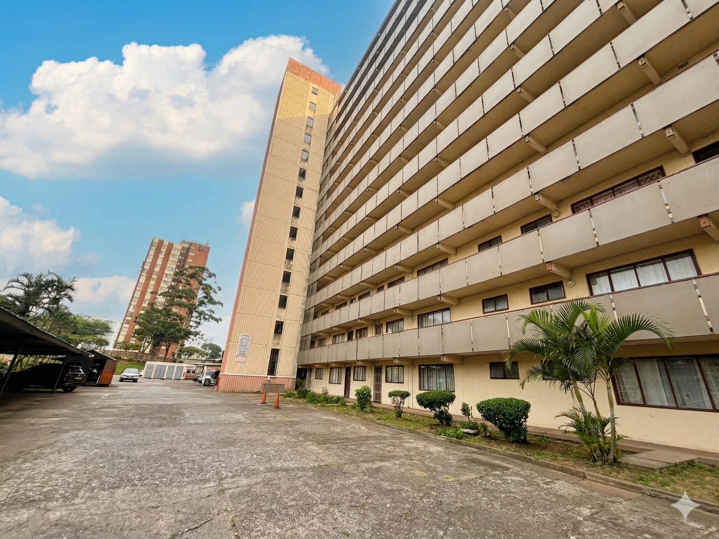 2 Bedroom Apartment / flat for sale in Pinetown Central - P24-117039136