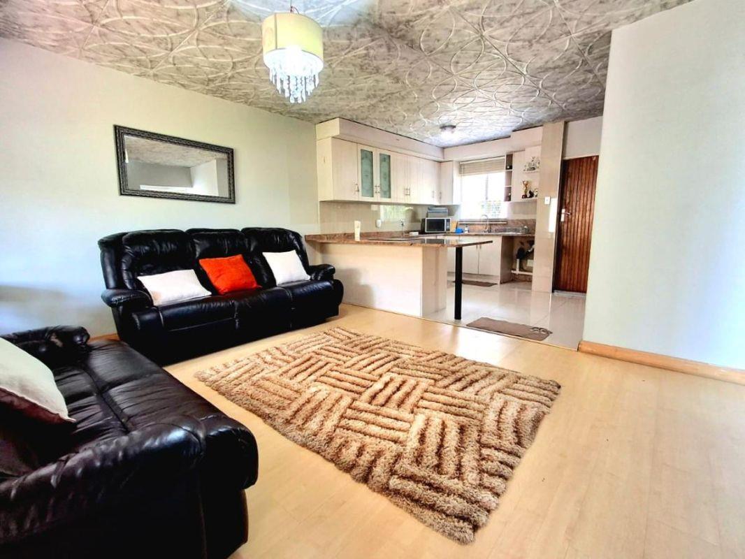 2 Bedroom Townhouse for sale in Eden Glen - 79 Greenfields, 999 Harris ...