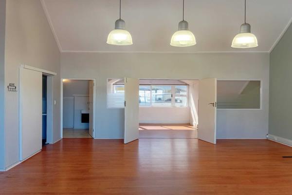 This unit is one of the North facing Loft units which gives it stunning views along the ...