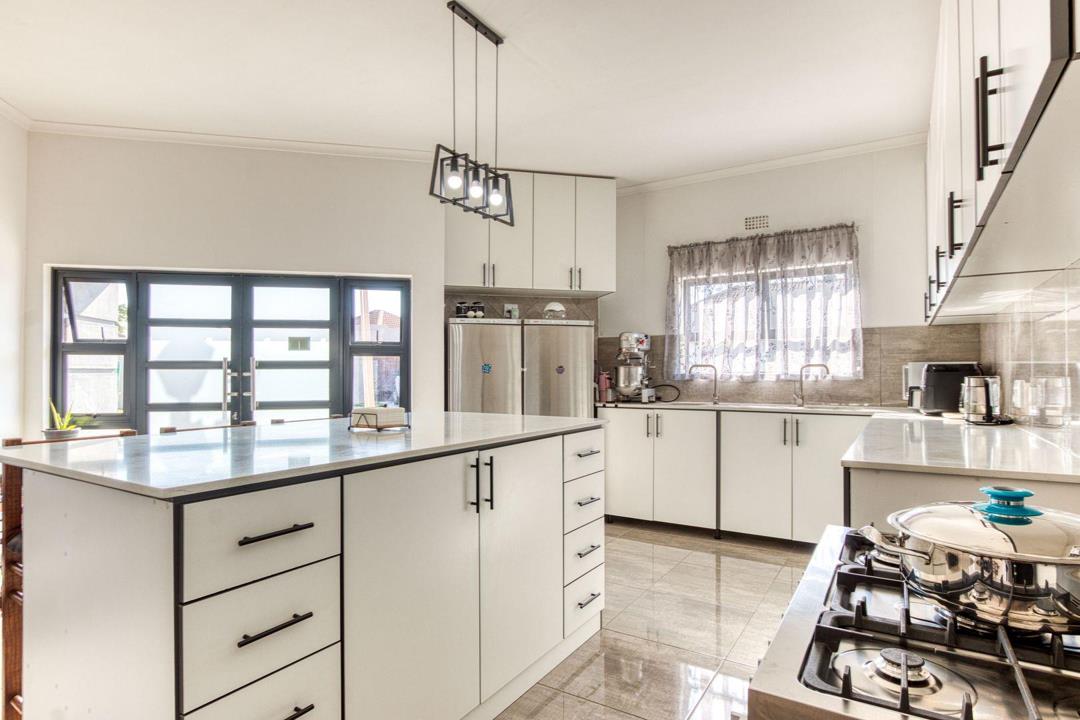 Listing number: P24-117061045, Image number: 1, Image