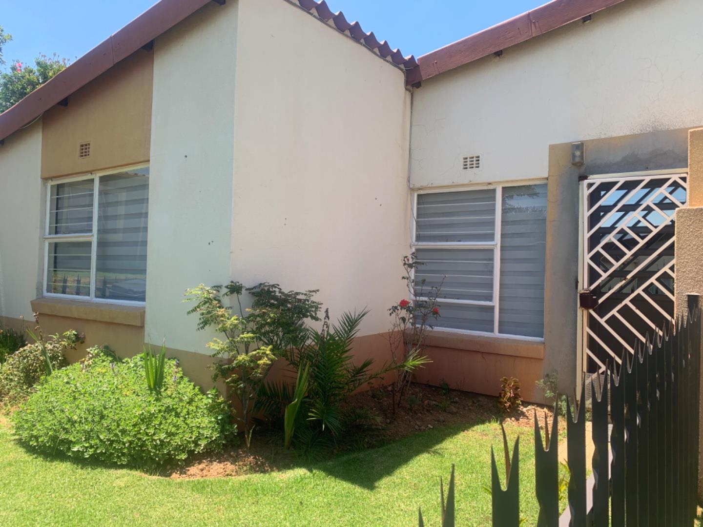 3 Bedroom Apartment / flat for sale in Ridgeway - P24-117063413