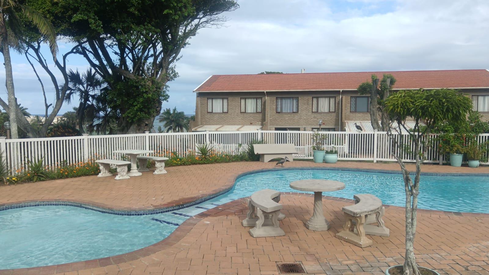 3 Bedroom Apartment / flat for sale in Uvongo Beach - P24-117234704