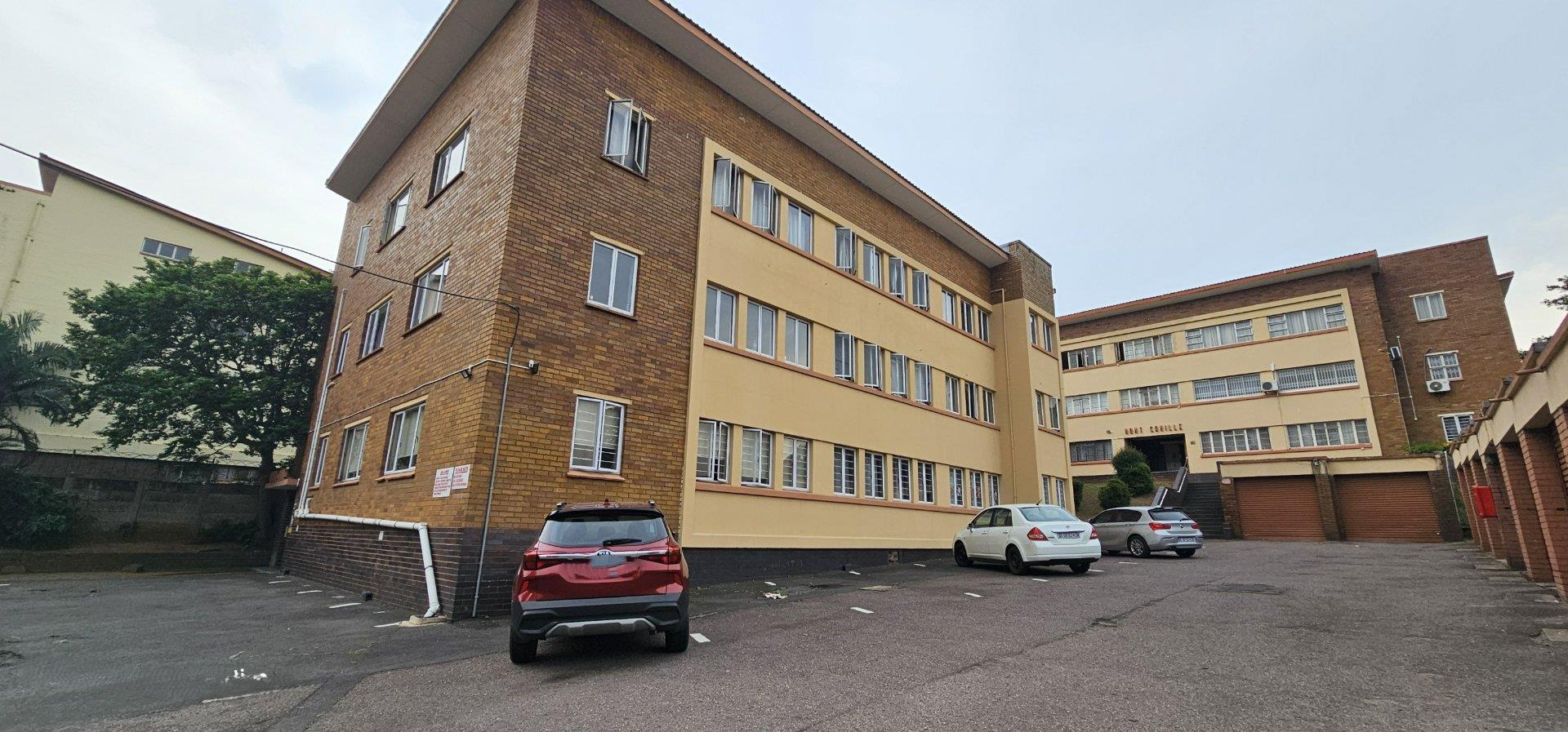2.5 Bedroom Apartment / flat for sale in Umbilo - P24-117074626