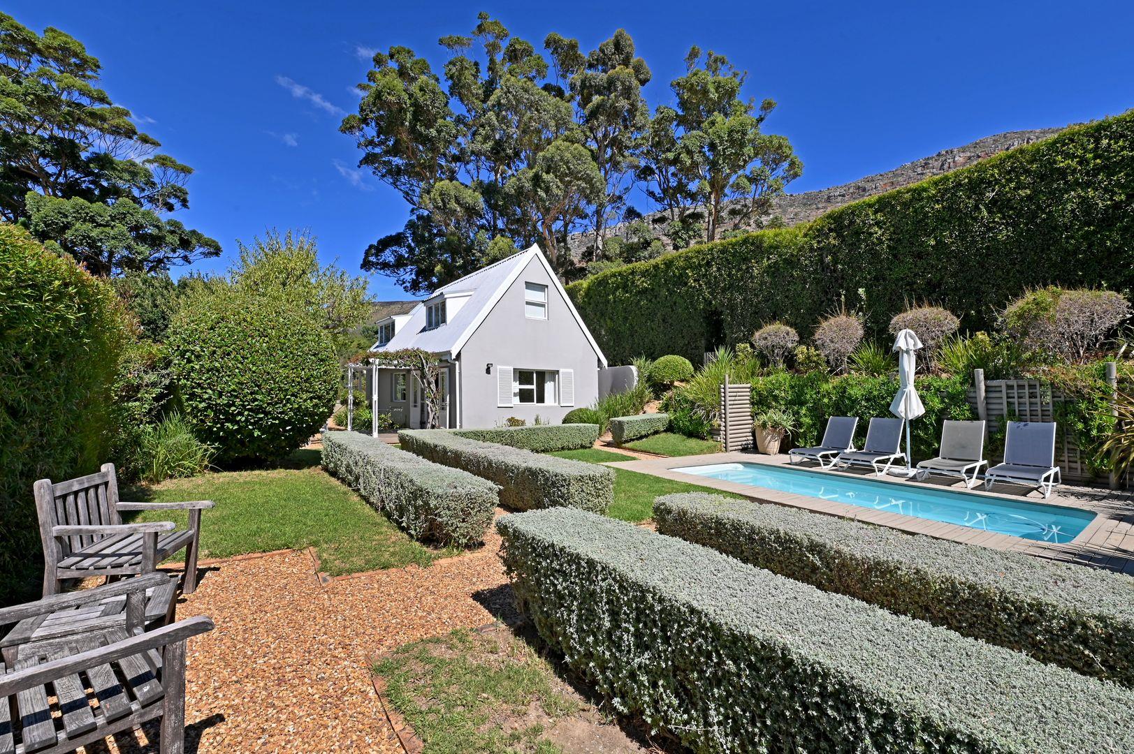 House (Cottage) · 2 bed · in Zwaanswyk, Cape Town