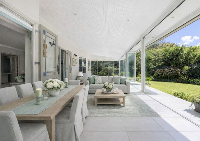 5 Bedroom House for sale in Belvedere - P24-117080250