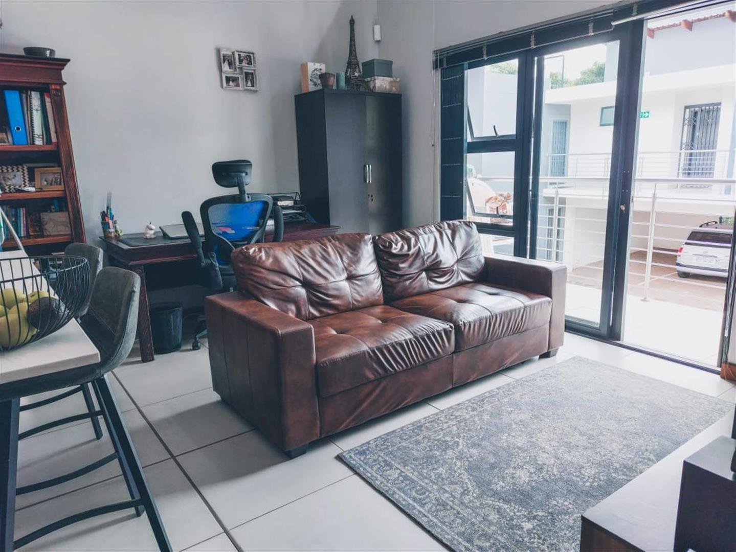 1 Bedrooms Near Menull