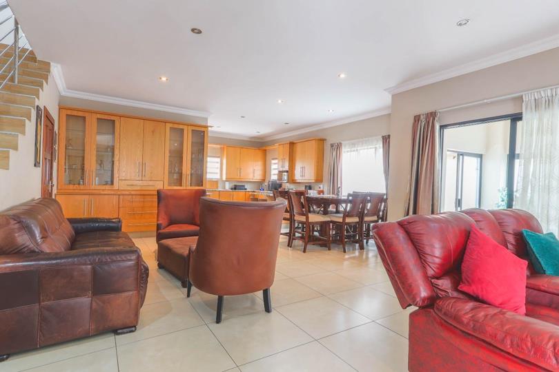 Listing number: P24-117085032, Image number: 3