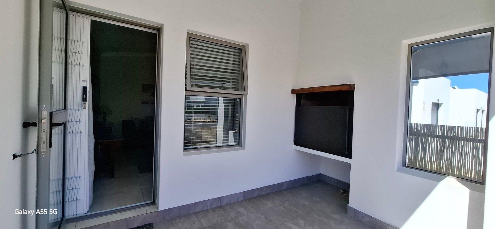 Photo of 1 Bedroom Apartment / flat to rent in Jacobsbaai