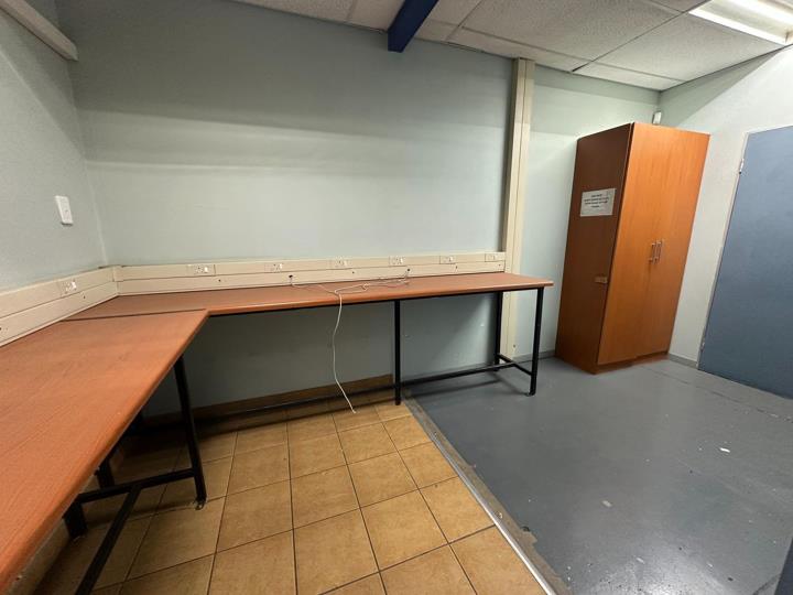 Listing number: P24-117088486, Image number: 3, Image