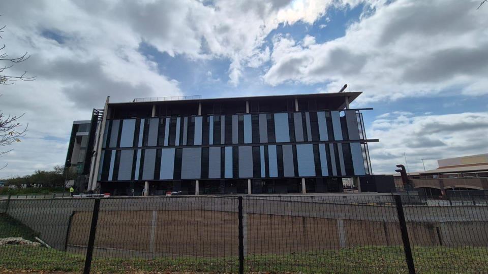 Listing number: P24-117088705, Image number: 2, Image