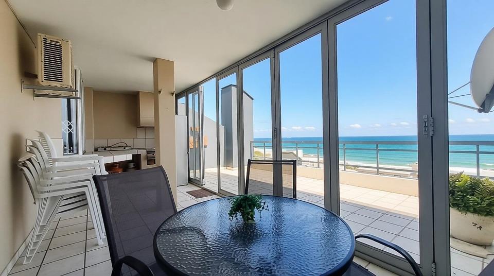 2 Bedroom Apartment / flat for sale in Manaba Beach - P24-117090456