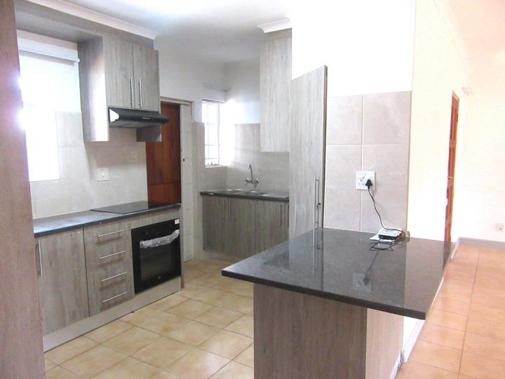 3 Bedroom House for sale in Annlin - P24-117092704