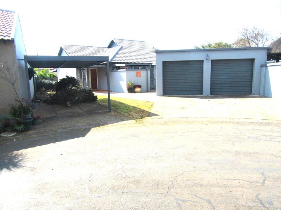 3 Bedroom House for sale in Annlin - P24-117092704