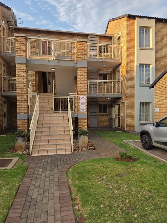 Listing number: P24-116848780, Image number: 2